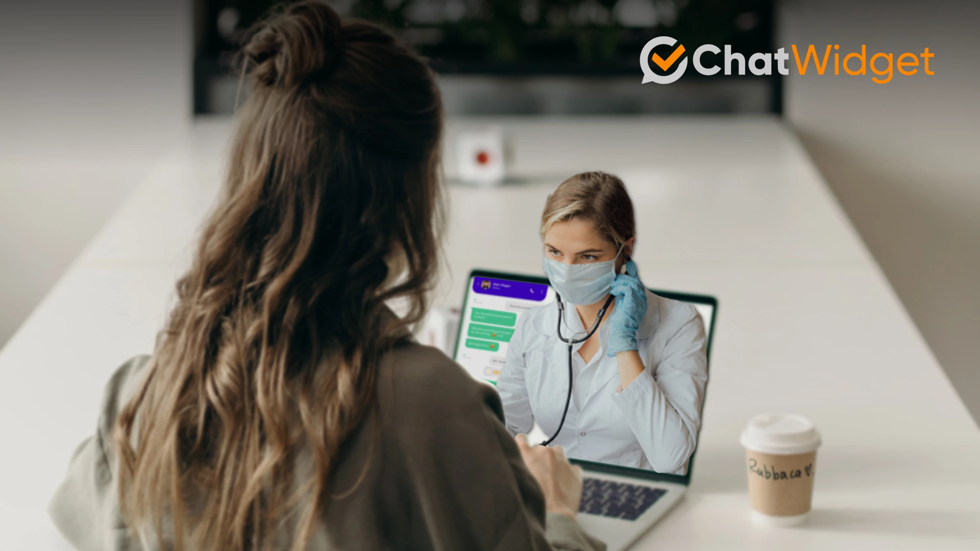 How Live Chat Helps Doctors and Patients